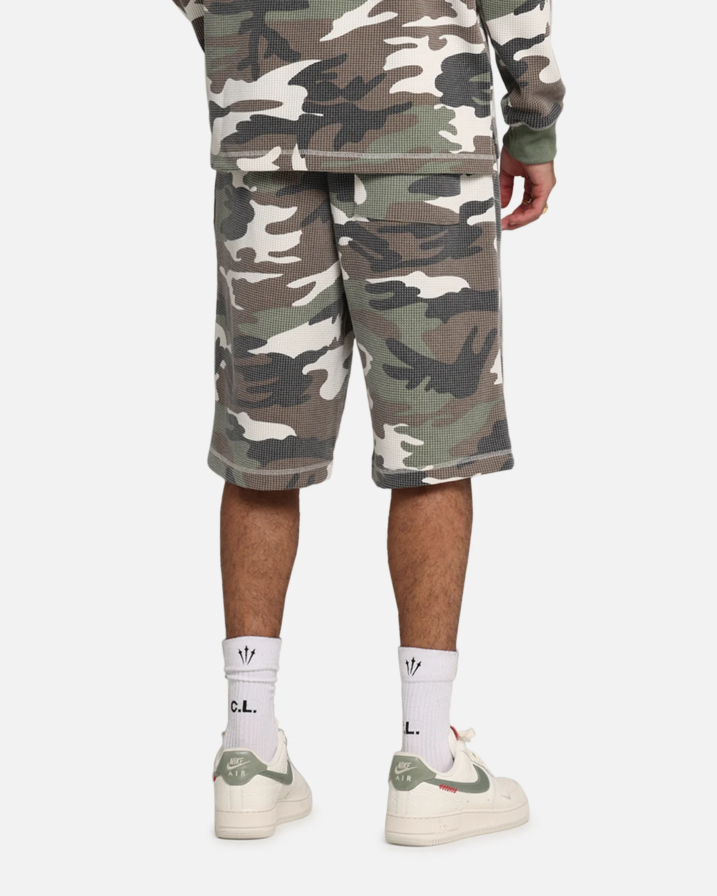 XXIII Printed Thermal Shorts Camo - Image 5